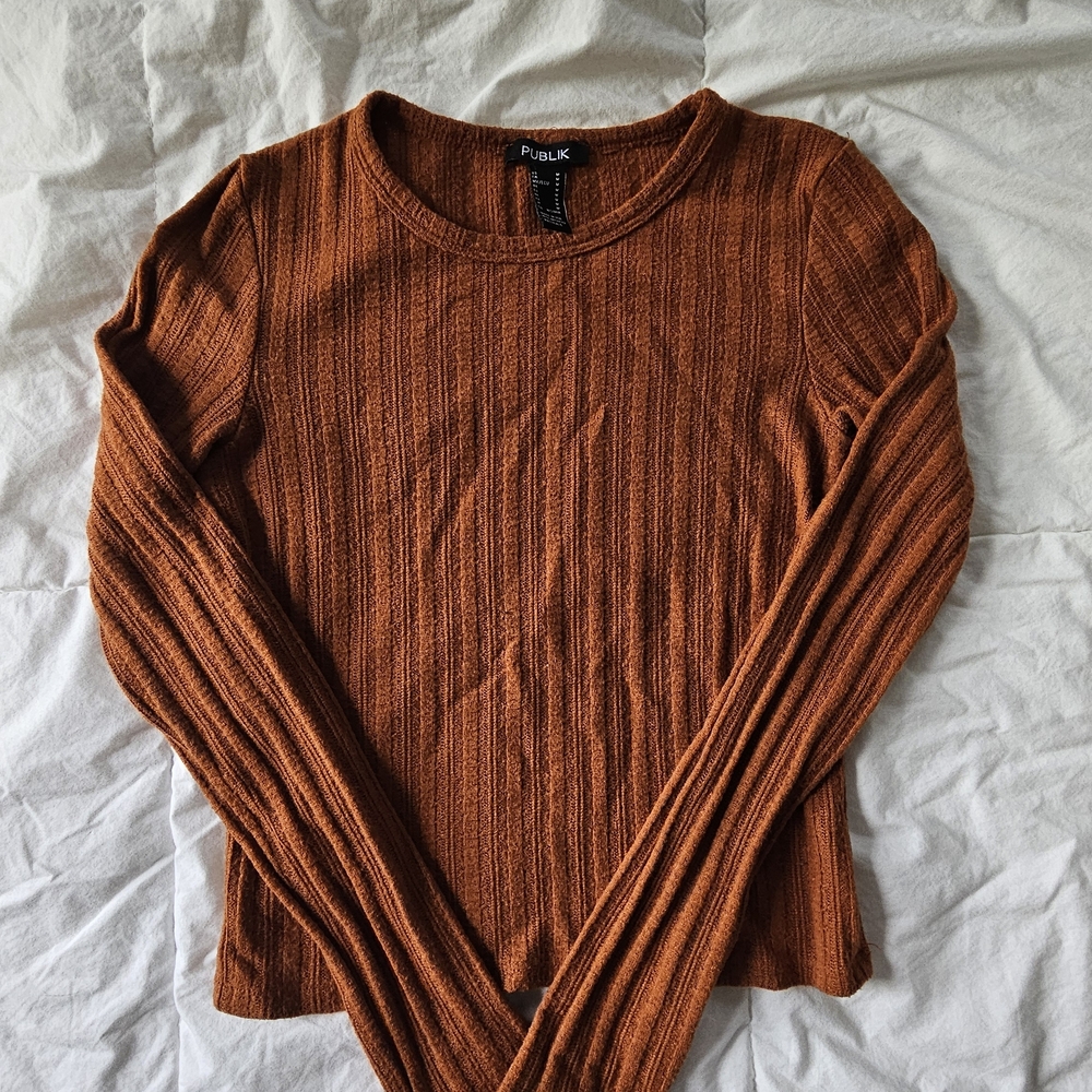 Publik Women's Long Sleeve Ribbed Top - Rust